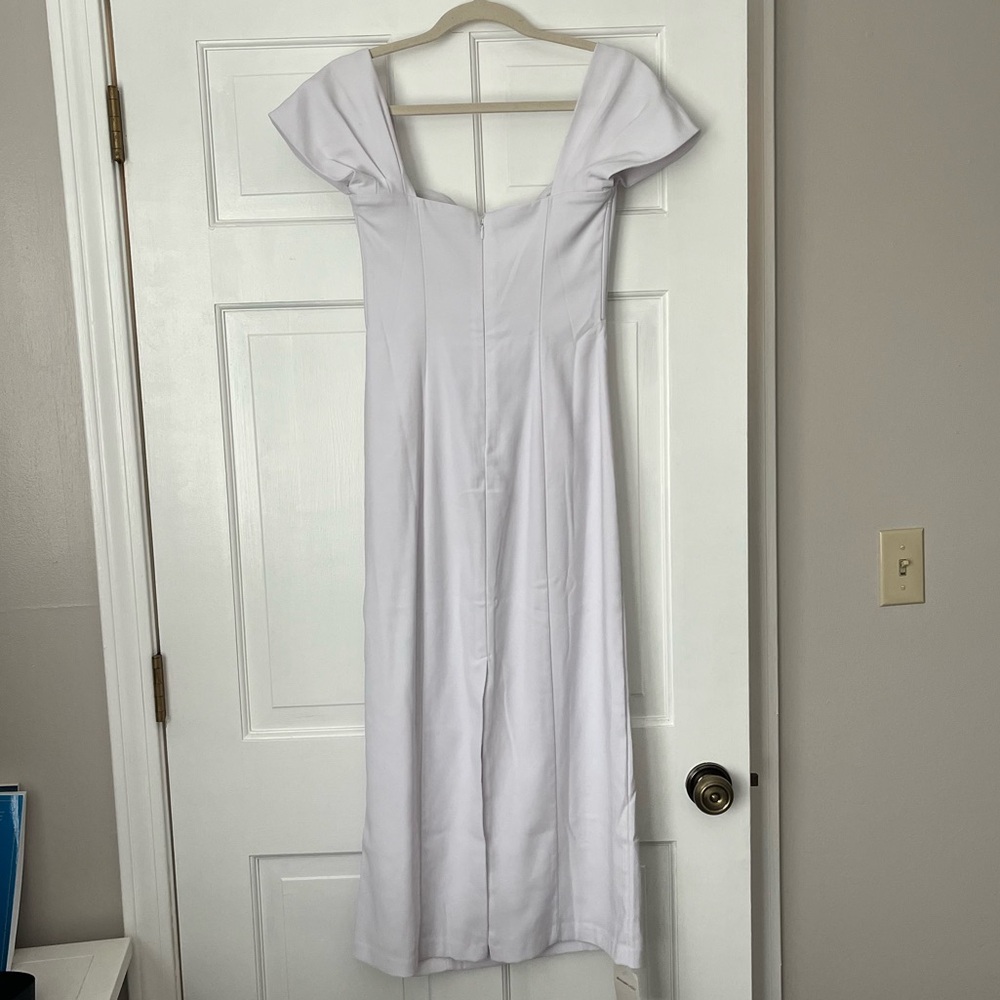 NWT Abercrombie White Off the Shoulder Dress - Picture 9 of 10